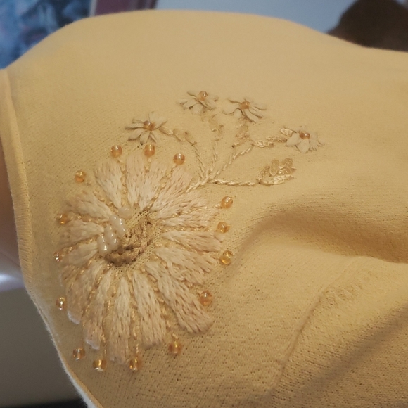 Talbots m beaded pastel yellow cardigan floral print bursts - Picture 4 of 11